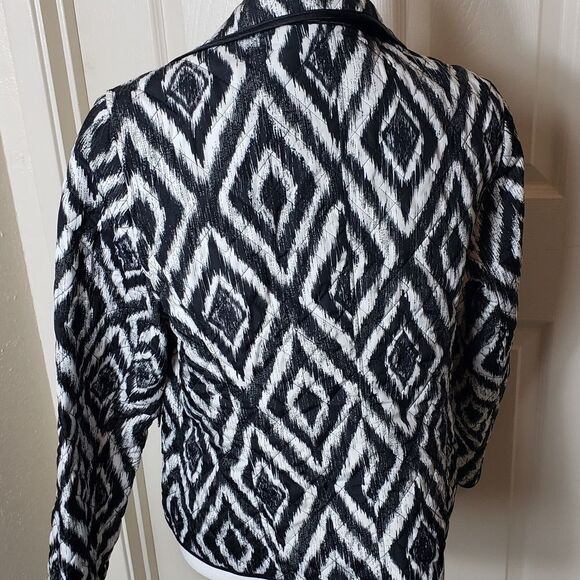 Reversible quilted jacket  - Picture 2 of 4